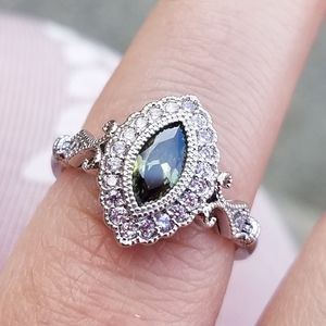 925 silver peridot gemstone ring size 7